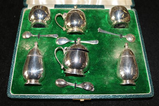 Silver condiment set